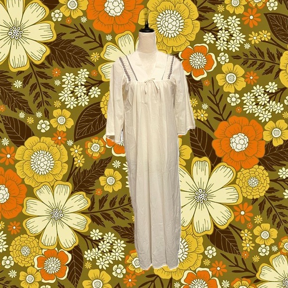 Vintage 1960s 1970s Nani Flower Boho Fleece Kaftan / Dressing Gown / Muumuu - Picture 2 of 15